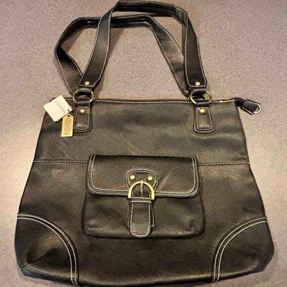 COACH MO4K-40725 BLACK LEATHER 15X12 SHOULDER BAG...**********there is a small t - Picture 1 of 7
